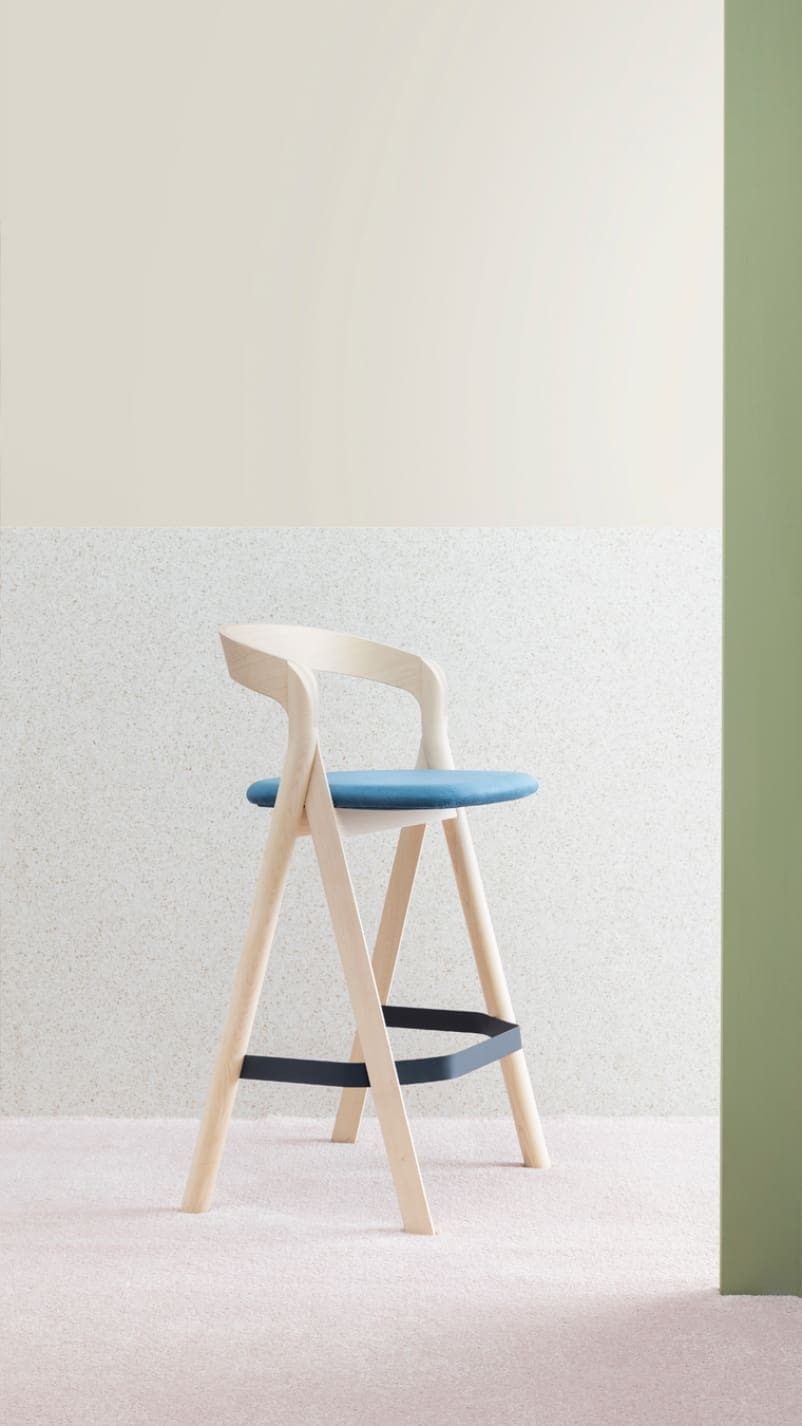 Diverge Stool